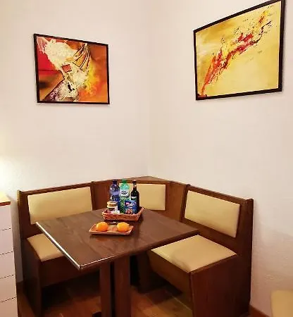 夫姆兹公寓 * 阿斯科纳