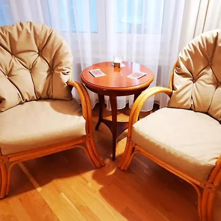 Apartament Fumzi *
